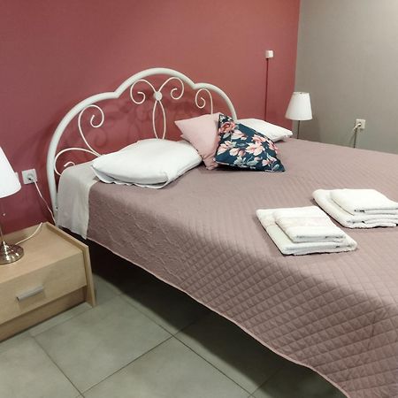 Cozy Apartment Near To The Airport Kouvarás المظهر الخارجي الصورة