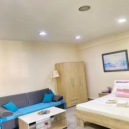 Cozy Apartment Near To The Airport Kouvarás المظهر الخارجي الصورة
