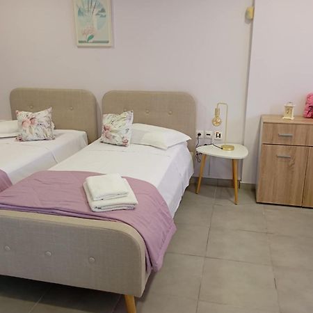 Cozy Apartment Near To The Airport Kouvarás المظهر الخارجي الصورة