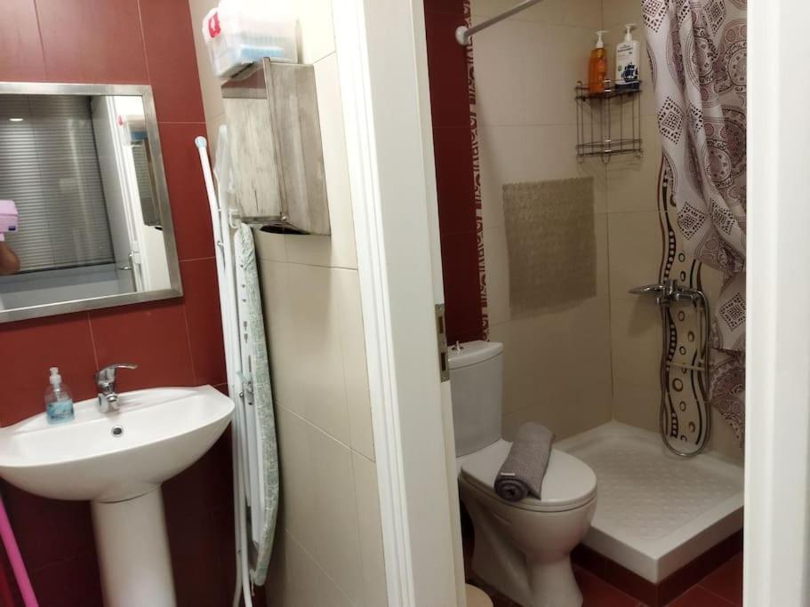 Cozy Apartment Near To The Airport Kouvarás المظهر الخارجي الصورة